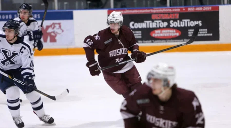 Bridgewater: Huskies Men’s Hockey Team Top X-Men