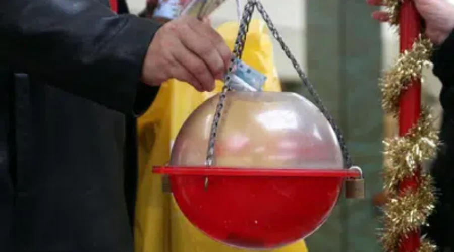 Christmas Kettle Campaign Begins