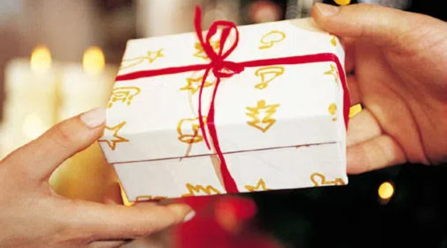 Poll Suggests Canadians Are Last Minute Shoppers