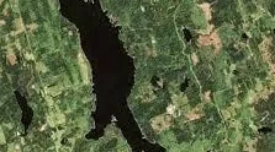 Resident Speaks Out Against Sherbrooke Lake Access