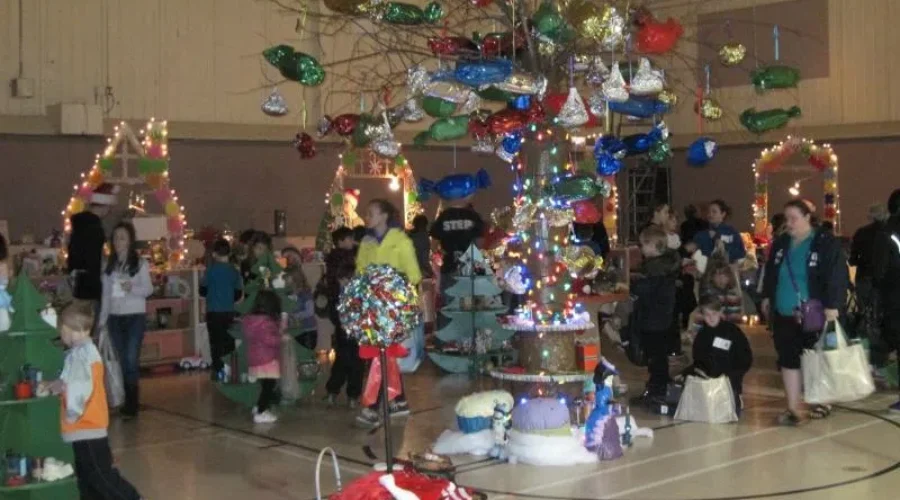 Whimsical Children’s Store Offering Kids Low-Cost Presents For Families