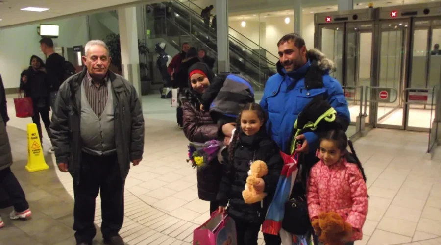 Maitland Man Helps Refugee Family