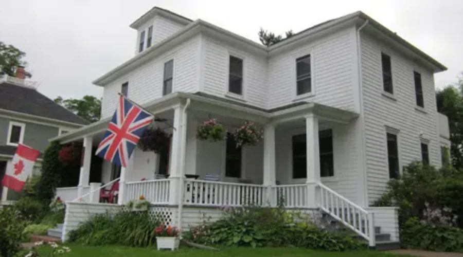 Mahone Bay BandB Ranks In The Top Six