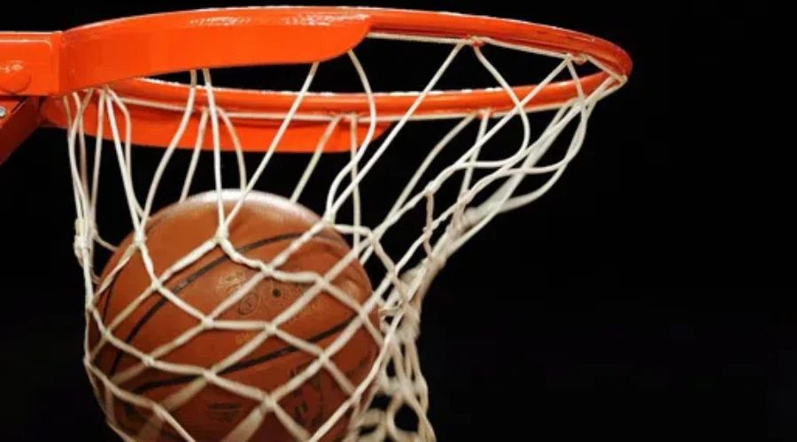 Vikings, Rebels Clash In Senior Boys Basketball