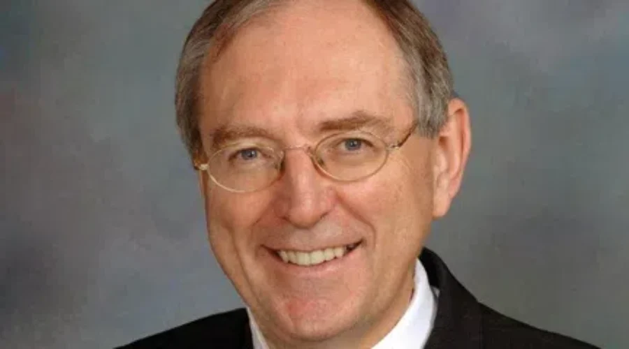 Consultant Disagrees With School Review Report, Cites Public Trust