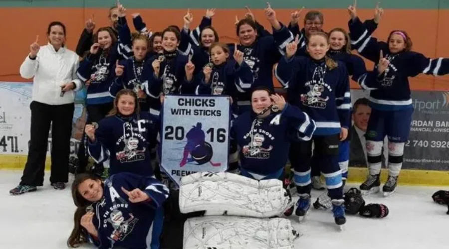 Peewee ‘A’ Riptide Win Gold In Yarmouth
