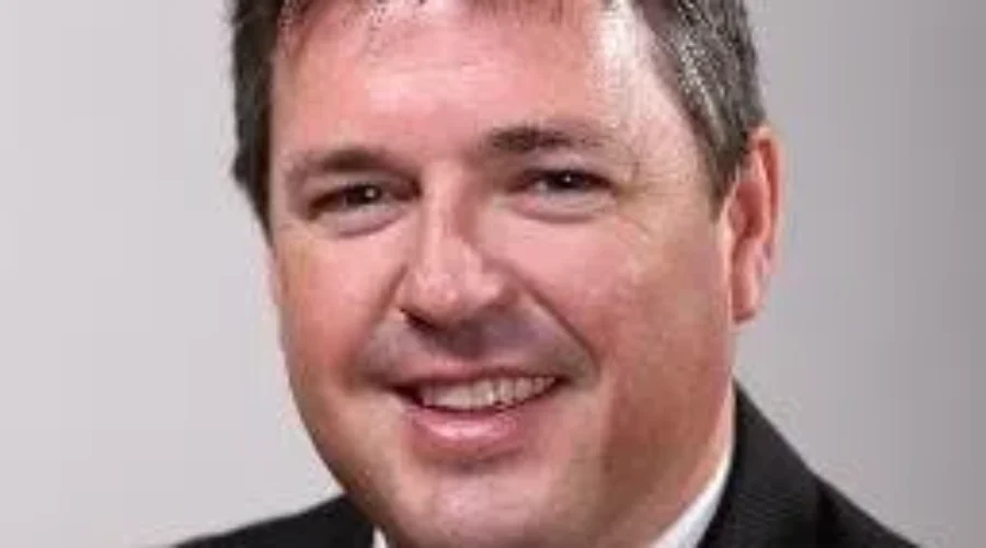 House Leader Asks Opposition Parties To Support Teachers Bill