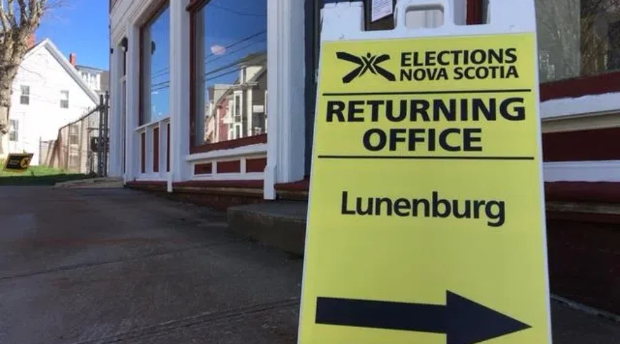 NS Voters Can Cast Their Ballots Now