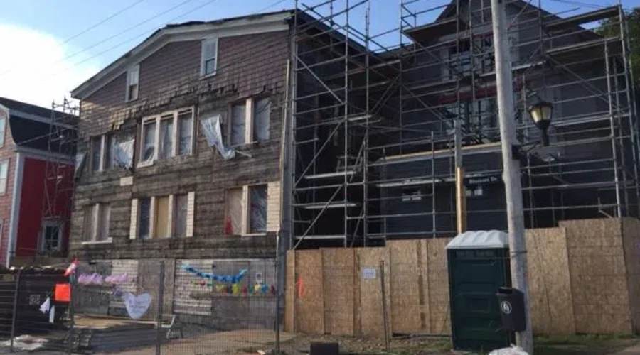 FARBLACK Closing Up Shop In Lunenburg