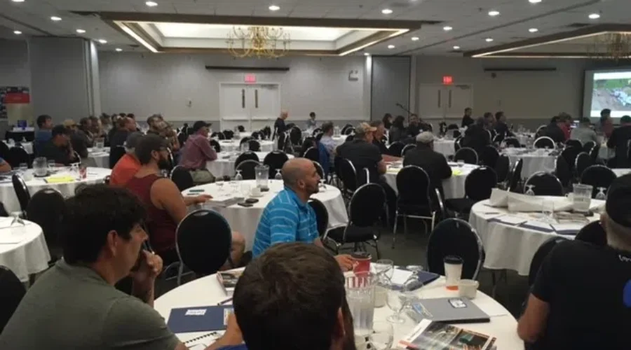 Senior DFO Official Talks To Lobster Forum About Illegal Fishing Activity