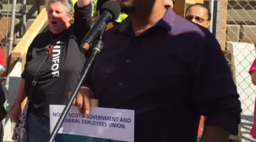 Hundreds of Unions Members Protest Bill 148 Outside of Province House – Updated