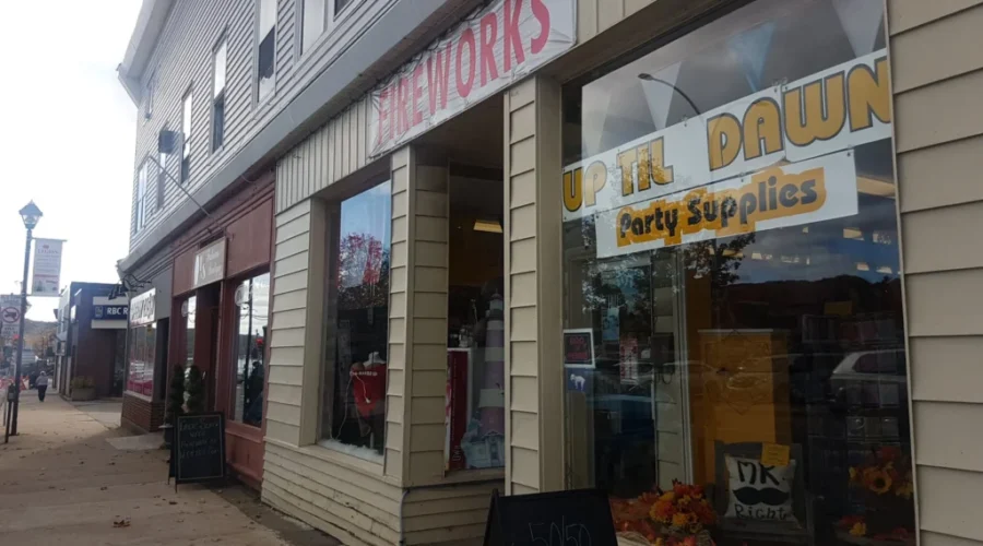 King Street business owner thanks local fire departments