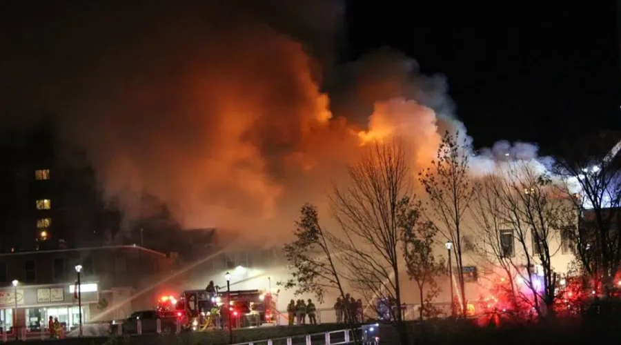 Fire Closes King Street In Bridgewater – Updated 10:30am