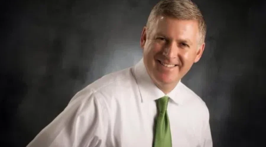 Cape Breton Mayor Drops By South Shore To Explore PC Leadership