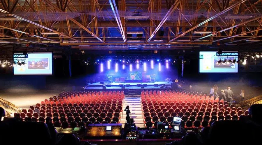 Mariners Centre Makes Pitch For Special Concert Fund