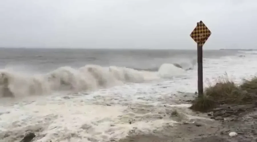 NS Department Of Transportation Concerned About Storm Surge In Shelburne; Queens Counties