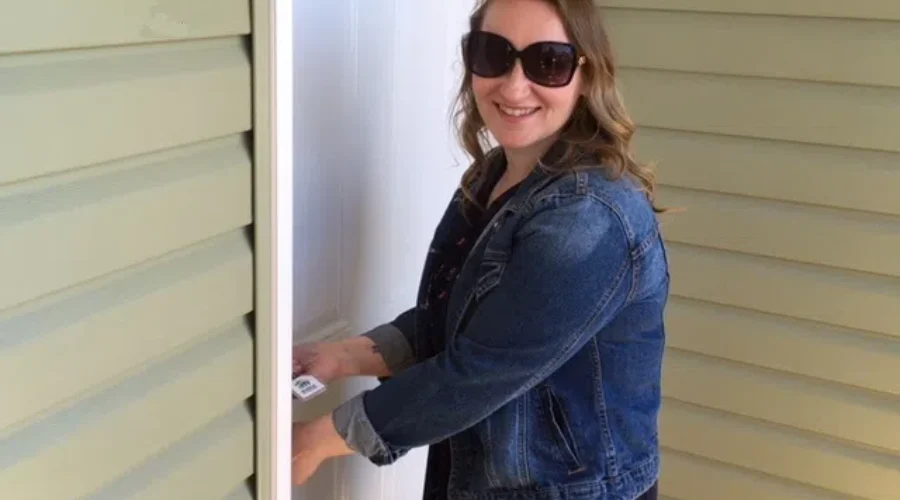 New Owner Gets Keys As Habitat For Humanity Prepares To Shut Its Doors