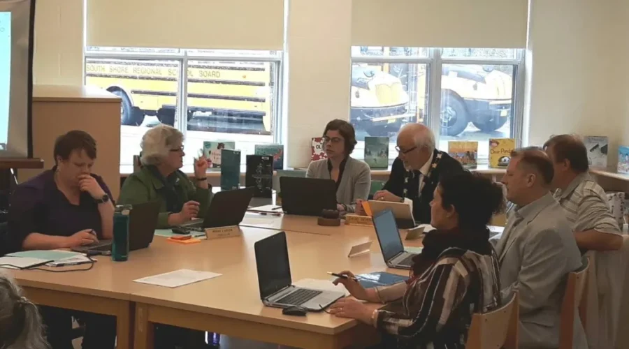 All In Favour: Mahone Bay Students Get First Hand Look at Council
