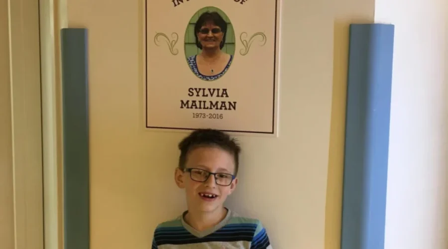 Hospital Cafeteria Renamed ‘Sylvia’s Café’ For Beloved Former Worker