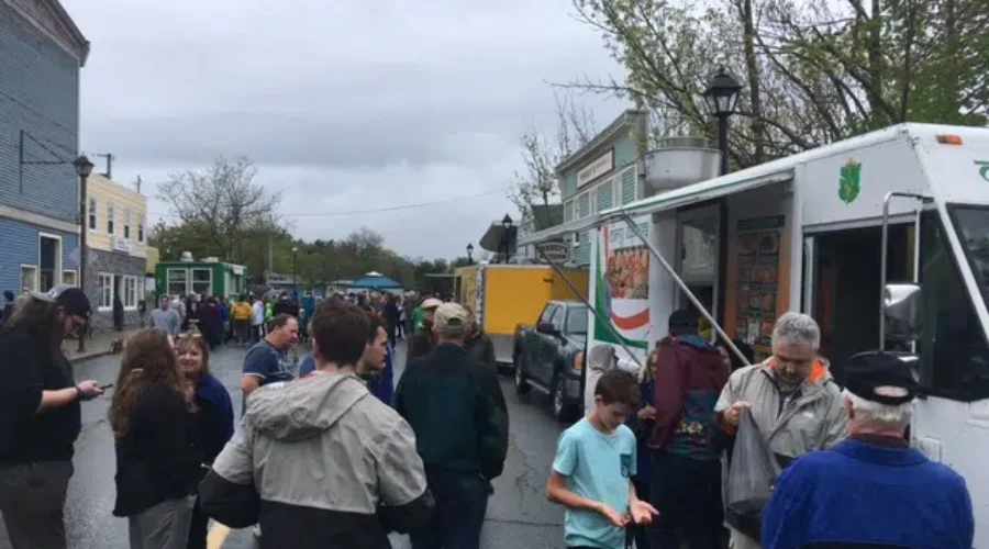King Street Food Truck Party A Success Despite Rain