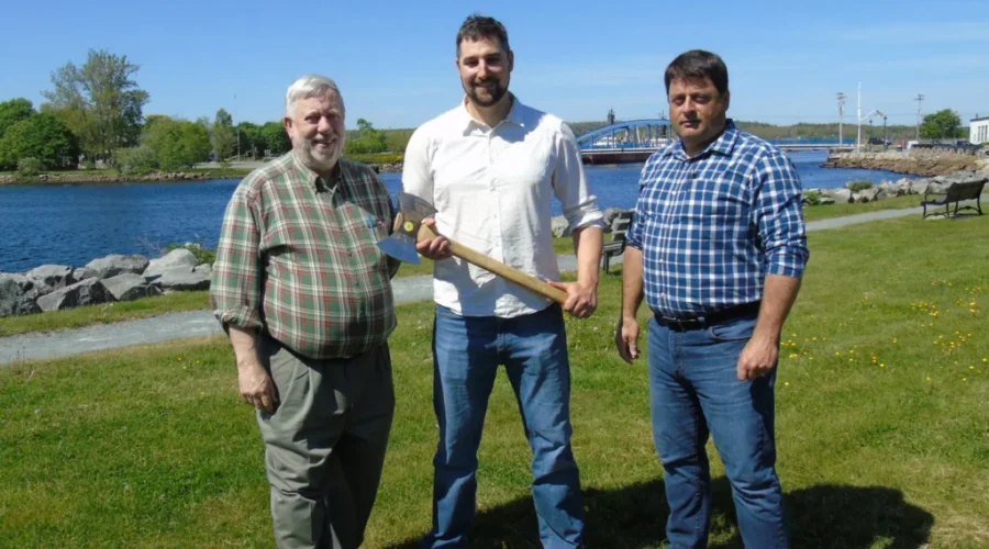Queens Set To Host Inaugural Canadian National Axe Throwing Championships