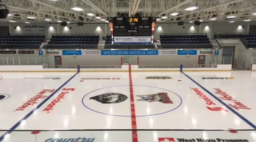 LCLC Ice Returns – Ready For New Season
