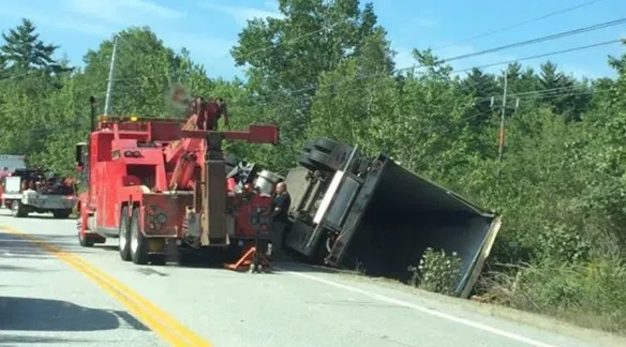 Lobster Spilled On Highway 103 Cause For Delays *updated