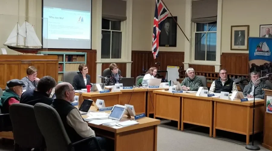 Lunenburg Council Looking For Outside Help To Determine Pay