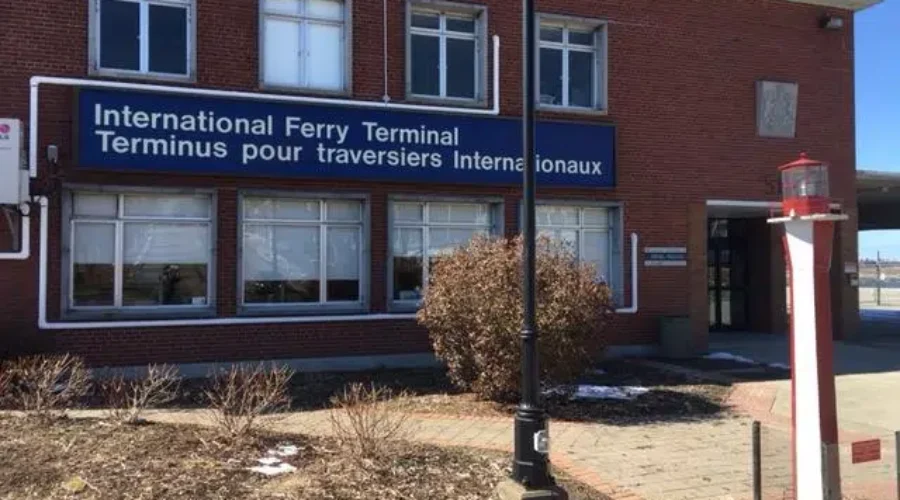 Transportation Minister Says Province Is Paying U.S. Border Guards for Service