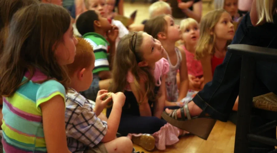 Child Welfare Workers Seeking More Funding From Province