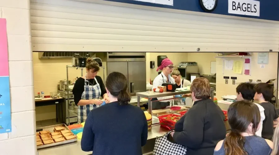 Free Lunches Filling Bellies And Helping Kids Make Healthy Food Choices