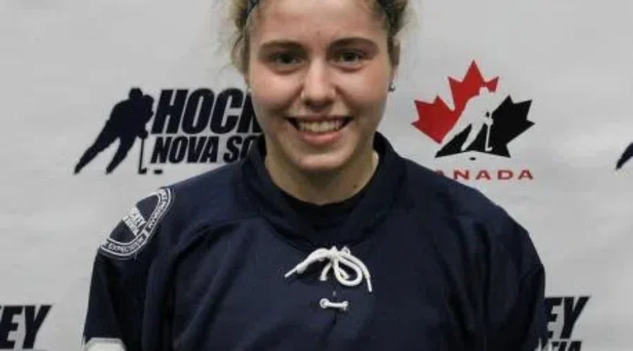 Strong Play Keeps Lunenburg’s Beck Busy Between the Pipes