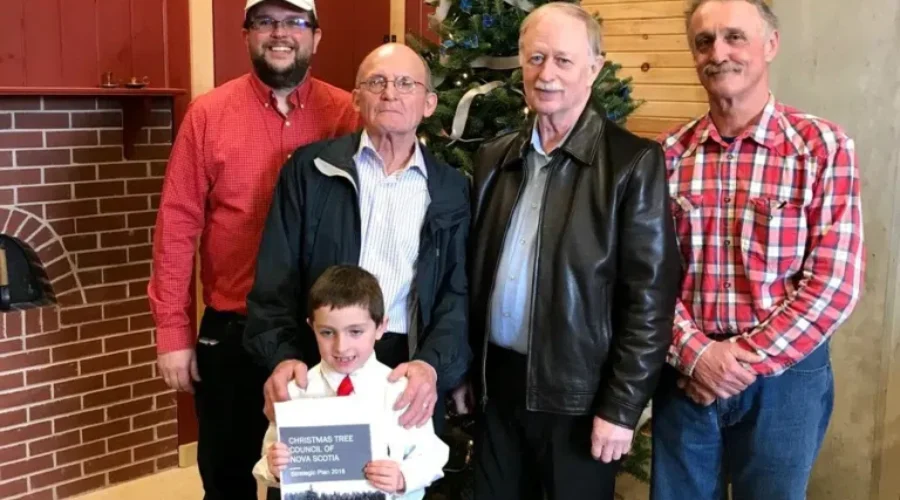 Provincial Government Supports Christmas Tree Industry