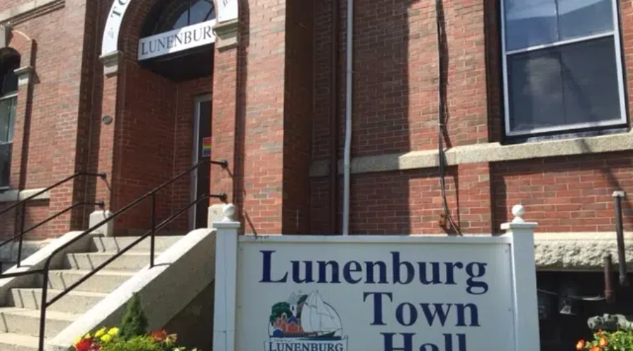 Lunenburg Requests Funding From MODL For New Zamboni