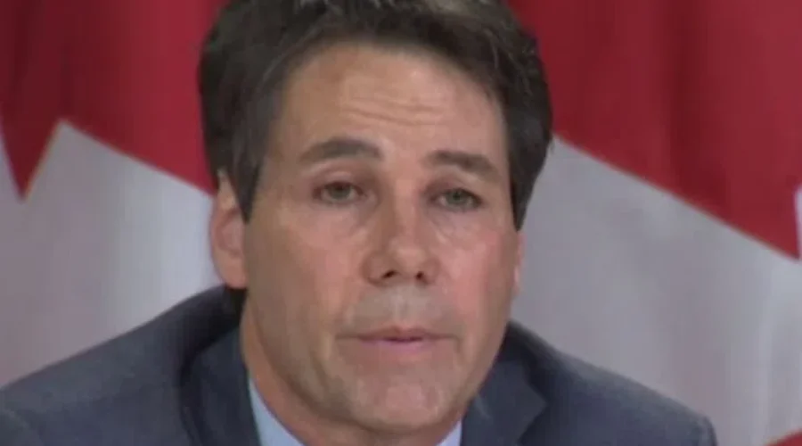 Report Recommends Universal Pharmacare