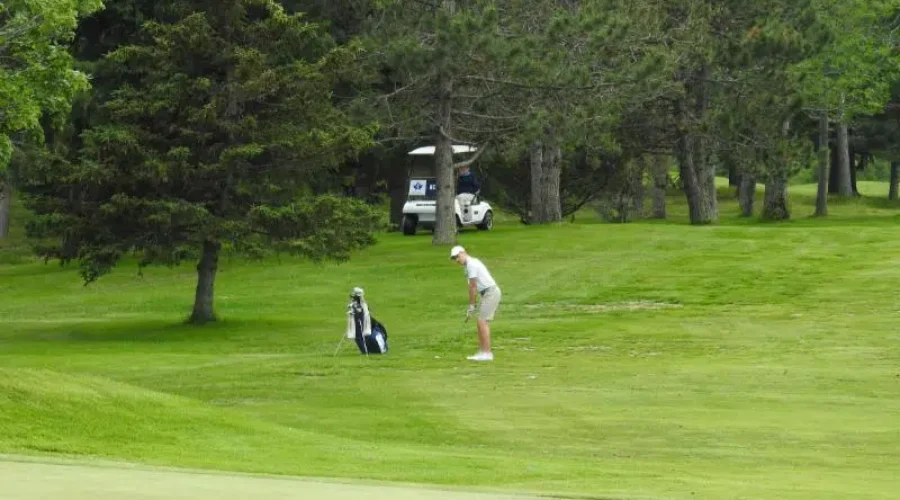 Chandler Struggles in Second Round of Canadian Junior Boys Golf Championship