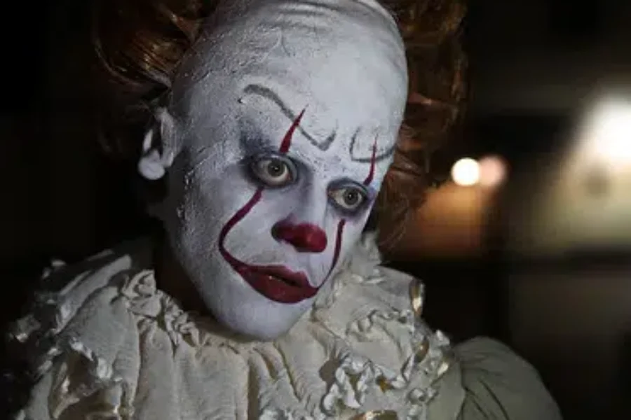 Do Not Watch Scary Movies With Me!