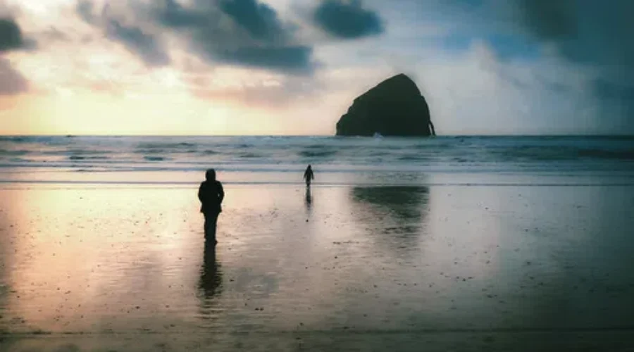 Pushy Mom versus Frumpy Daughter