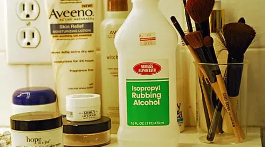 How To Make Your Own Hand Sanitizer And Wipes