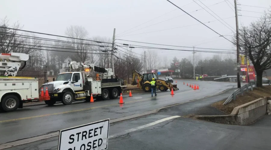 Dufferin Street Down To One Lane For Damaged Utility Pole