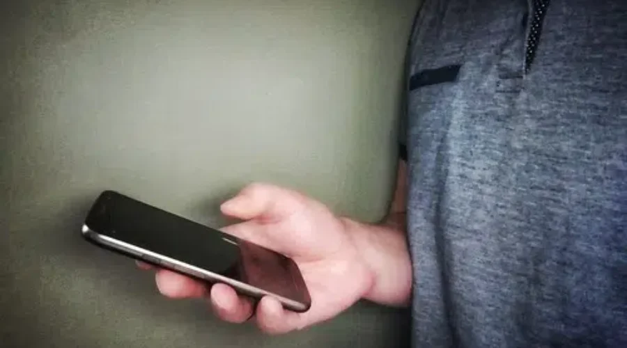 Cell Phone Tracking Being Discussed For COVID-19