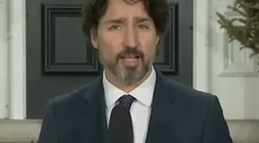 Trudeau Says He’s Looking Into Paid Sick Days For Workers