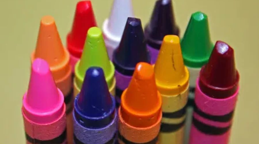 Mom Saved A Buck And I Still Don’t Know What Colour Fuschia Is