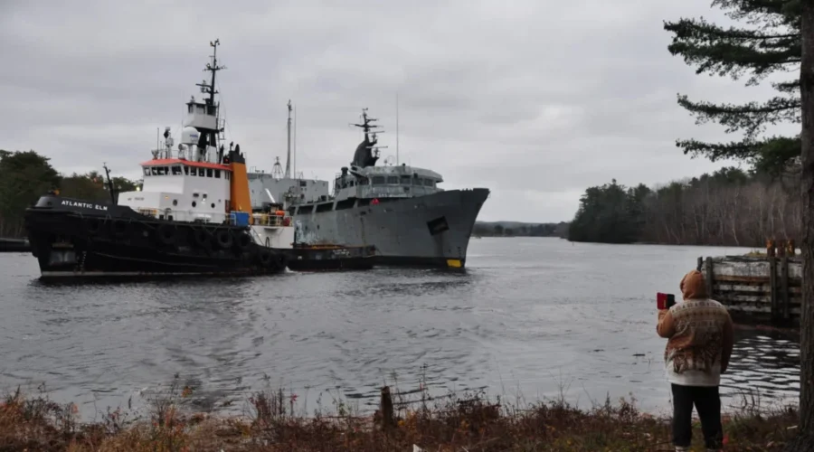 Goodbye and Good Riddance – Bridgewater Bids Farewell To Long Abandoned Vessel