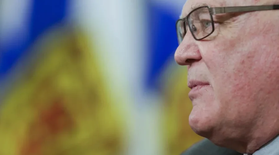 Strang says province ready to deal with vaccine delivery delays