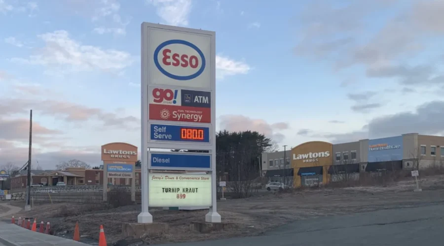 Petroleum Expert: Vaccine Rollout, People Antsy To Travel Impacting Gas Prices