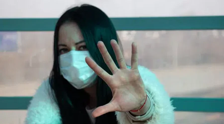 Potential COVID exposure at restaurants, shopping mall and gas station