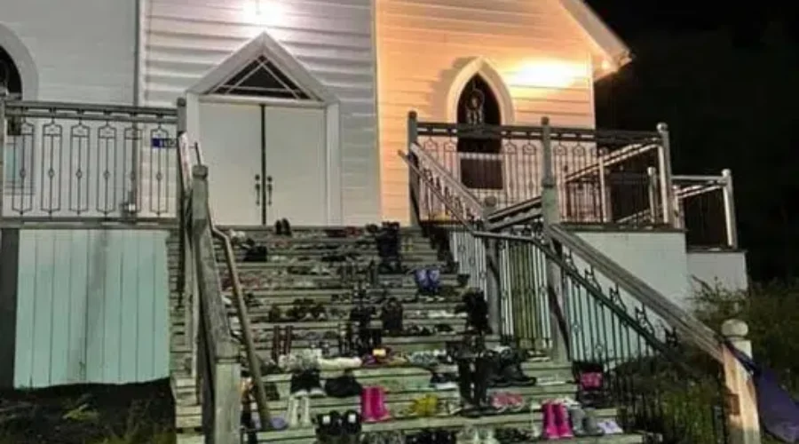 N.S. first nation honours 215 residential school children with flowers on sidewalks