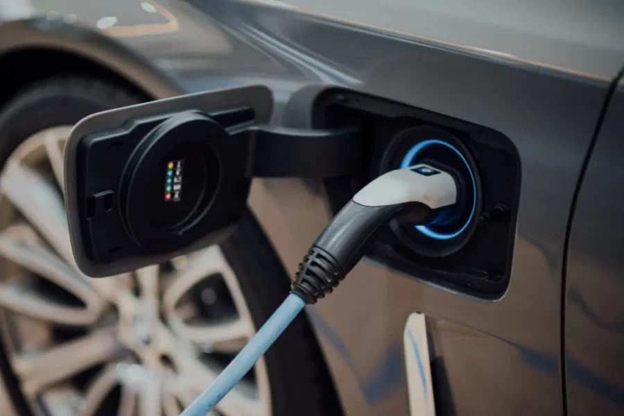 Canada Speeds Up Zero-Emission Vehicle Sales Target
