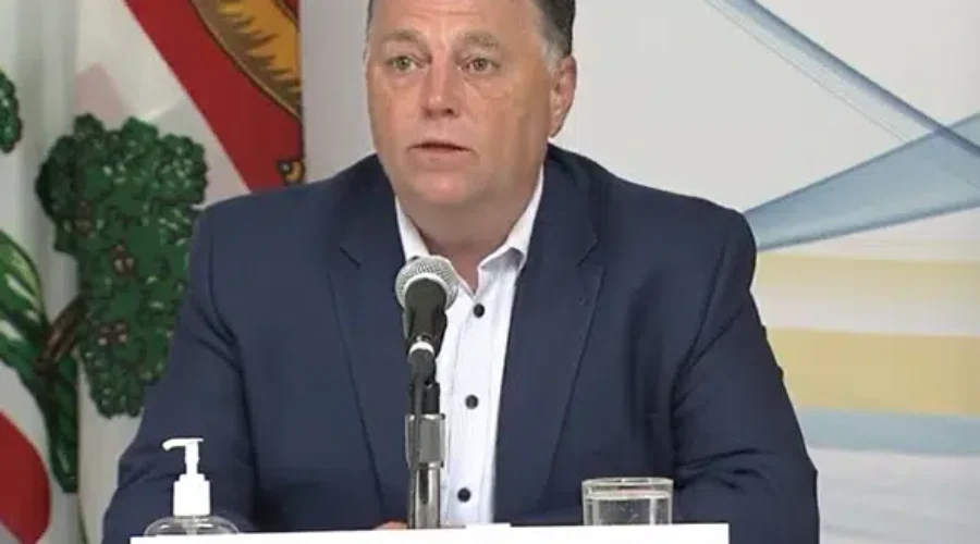 PEI Removes Mandatory Mask Requirements